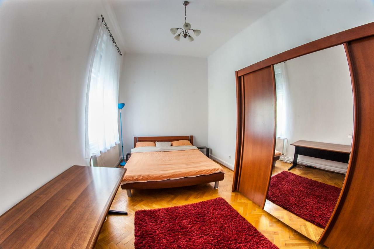 Inner City Apartment Debrecen Eksteriør bilde