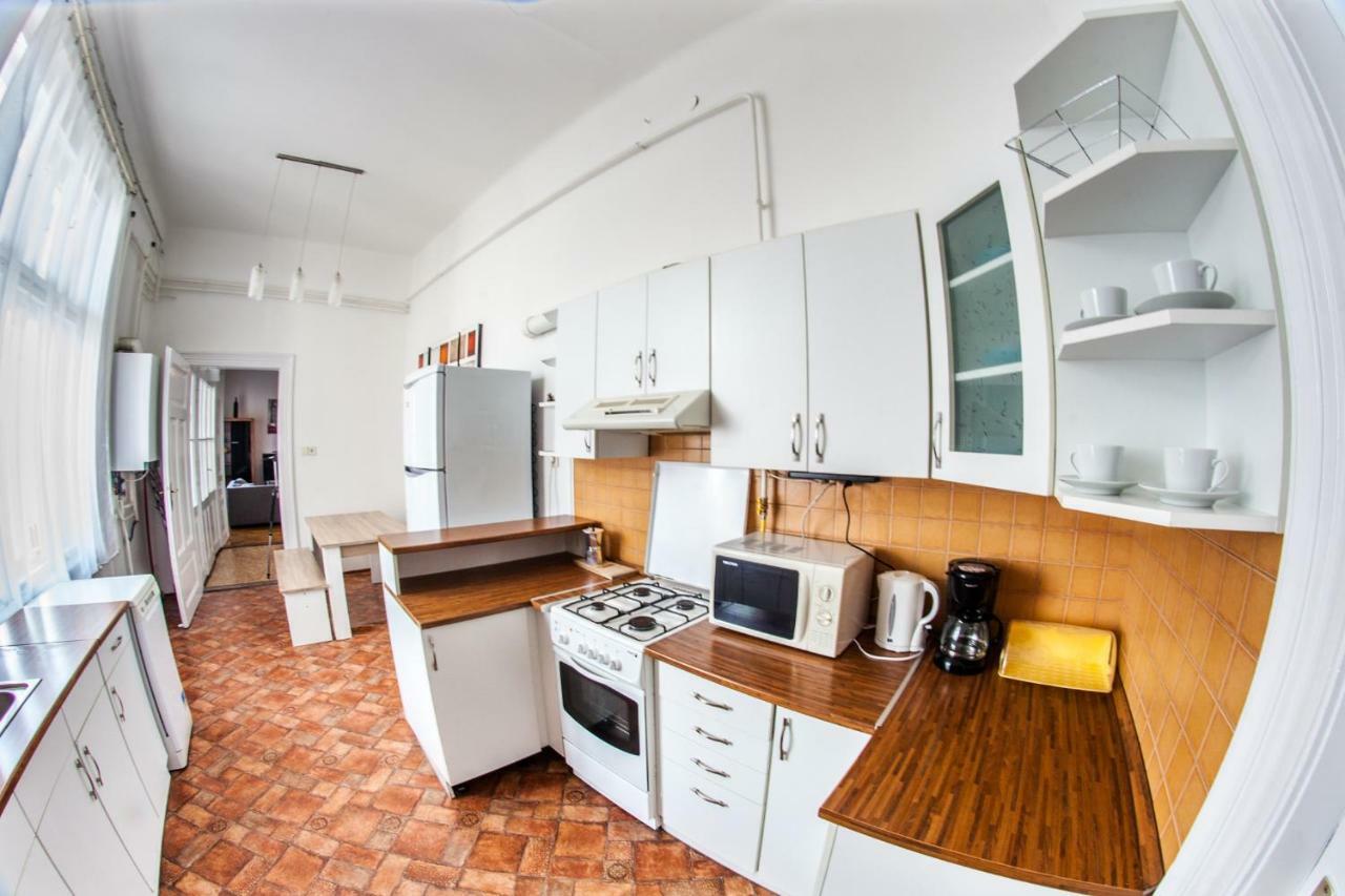 Inner City Apartment Debrecen Eksteriør bilde