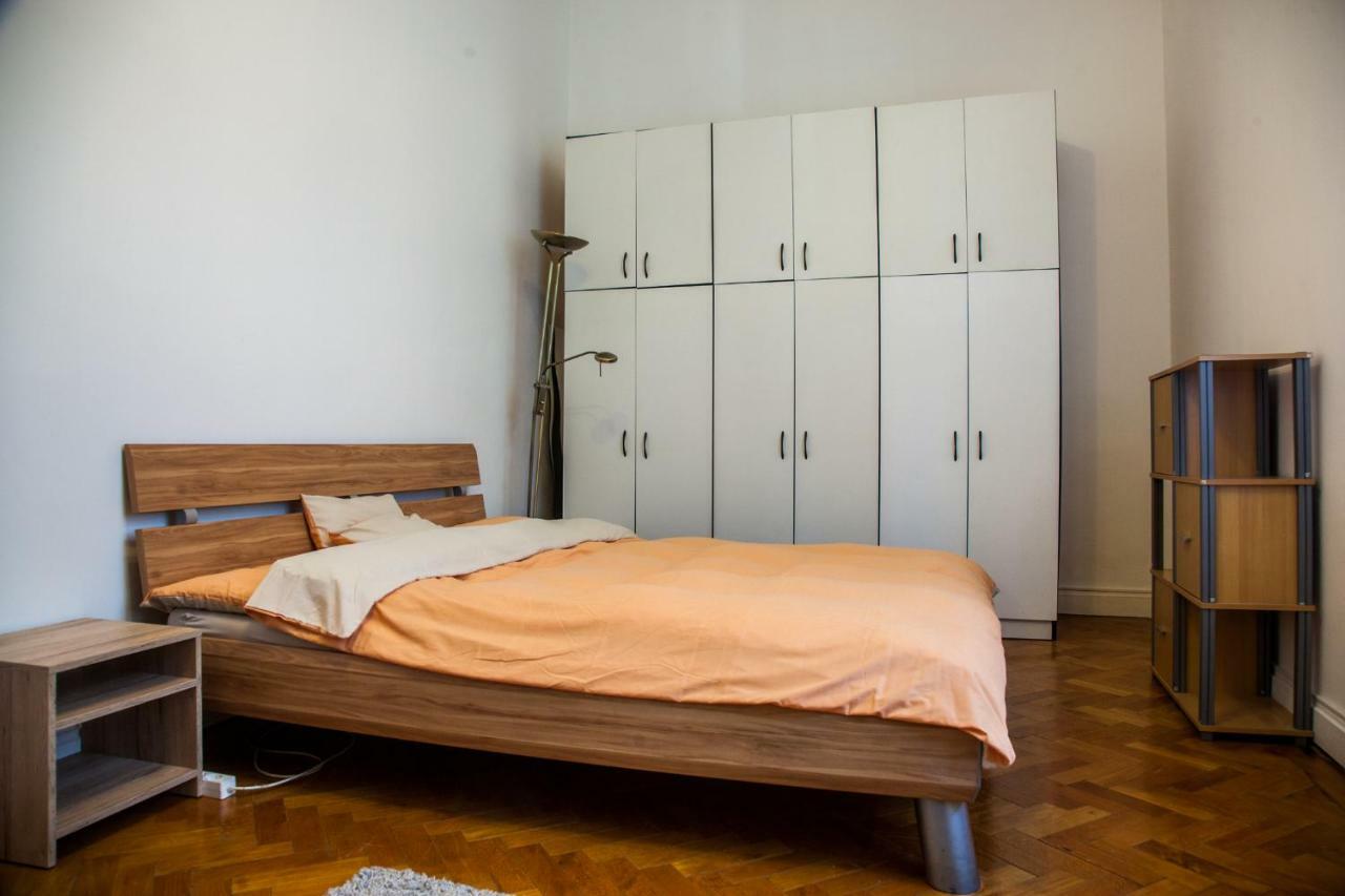 Inner City Apartment Debrecen Eksteriør bilde