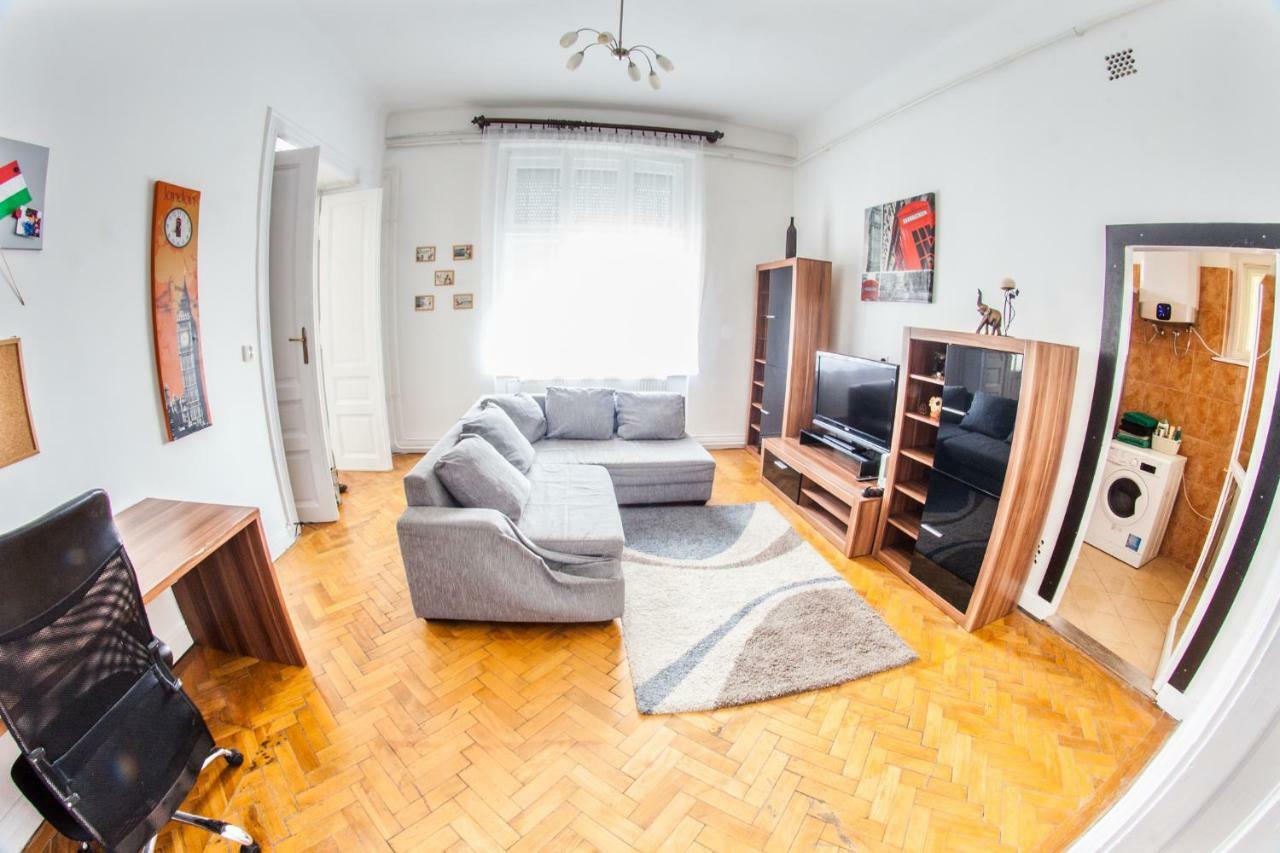 Inner City Apartment Debrecen Eksteriør bilde